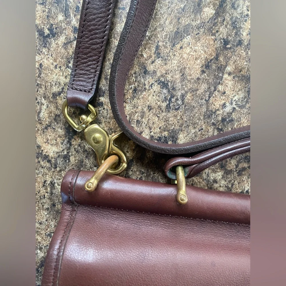 Coach Willis Mahogany Brown Leather Bag Vintage Brass/Gold Hardware Dust Bag Box - Picture 7 of 16